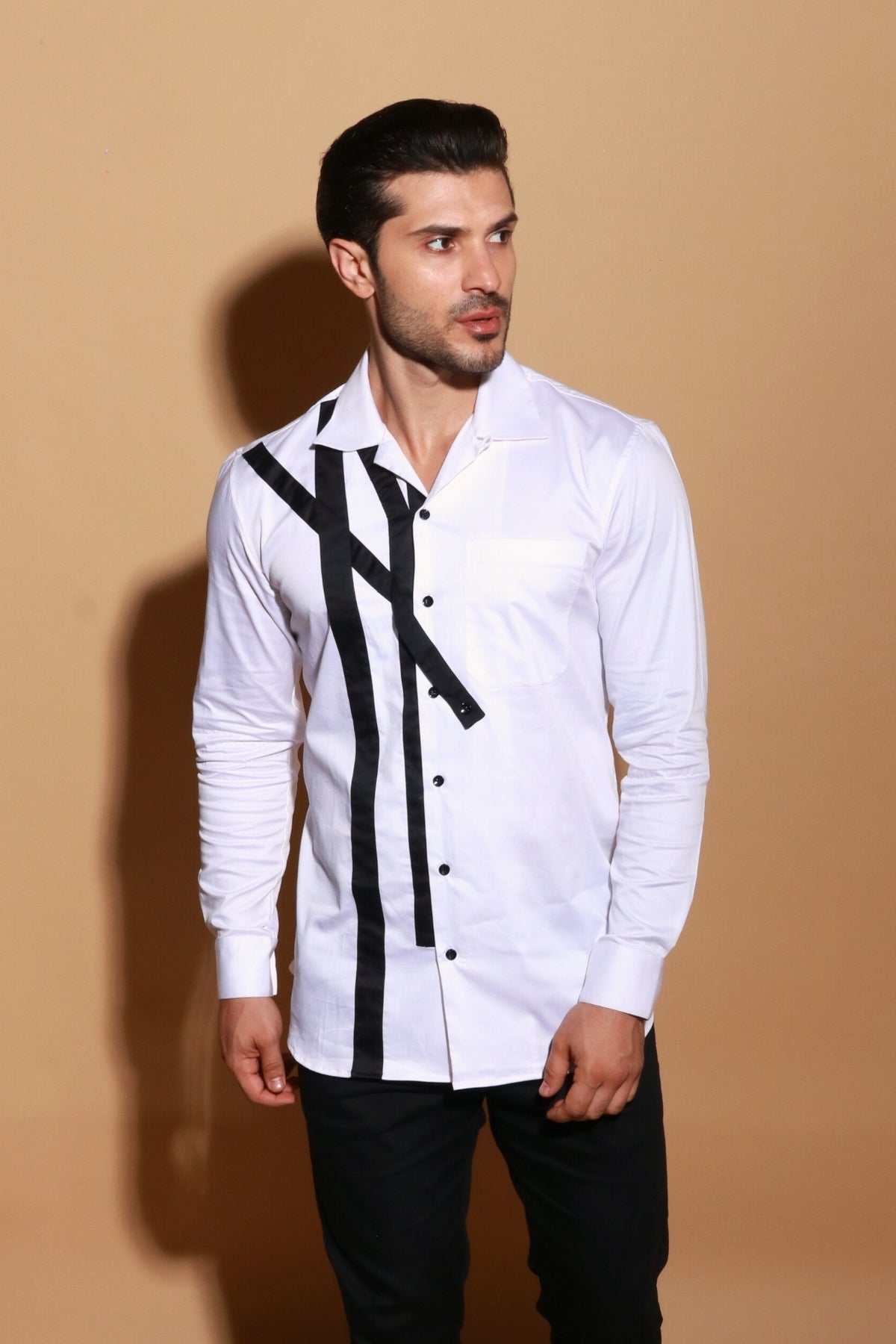 White classic shirt with one side contrast strip detailing.