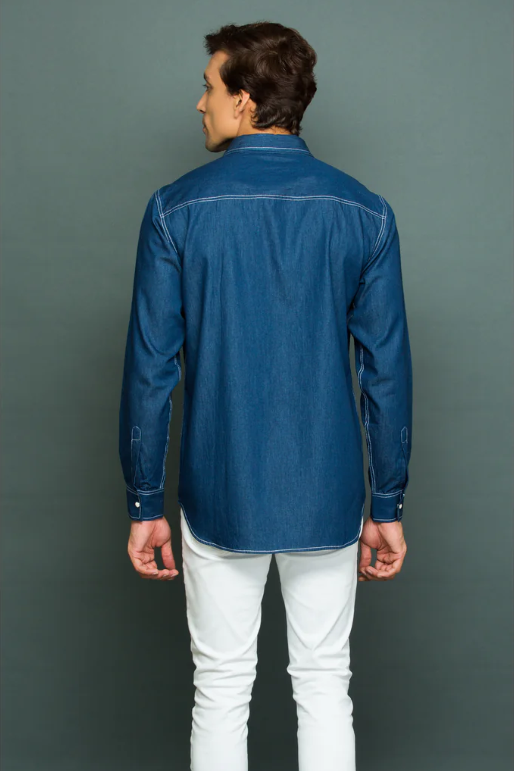 Large pocket and abstract white stitching