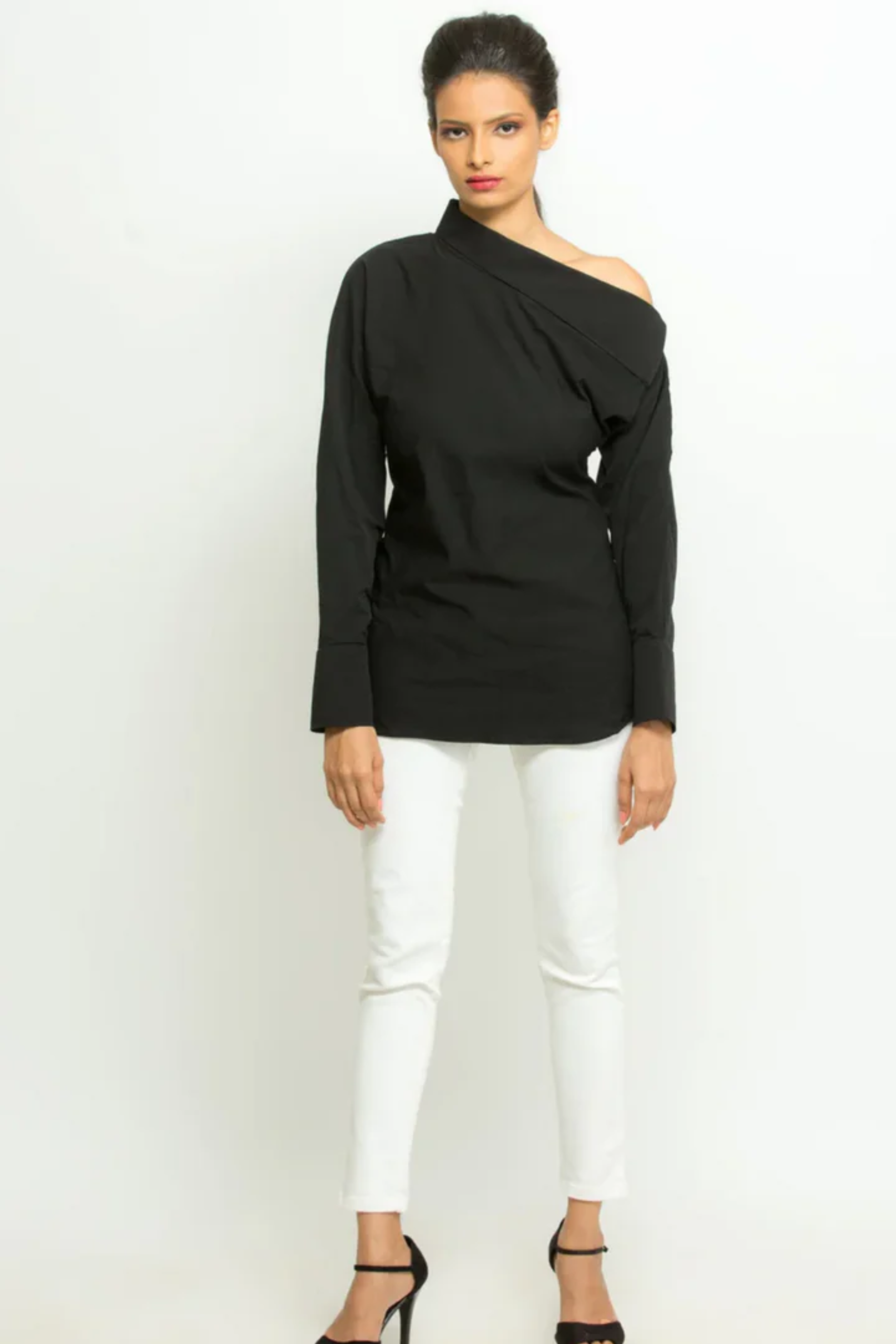 Black off-shoulder shirt features full sleeves, statement collars and button closure.