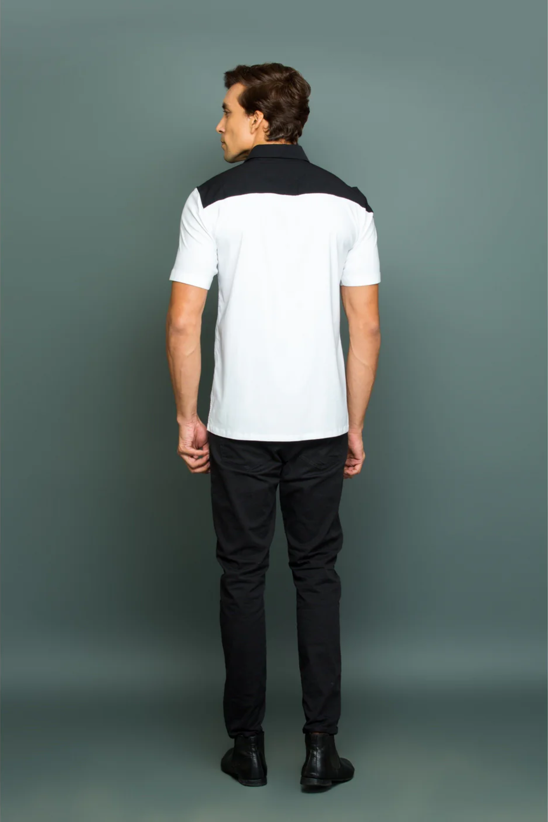 Black and white wave half sleeve shirt.