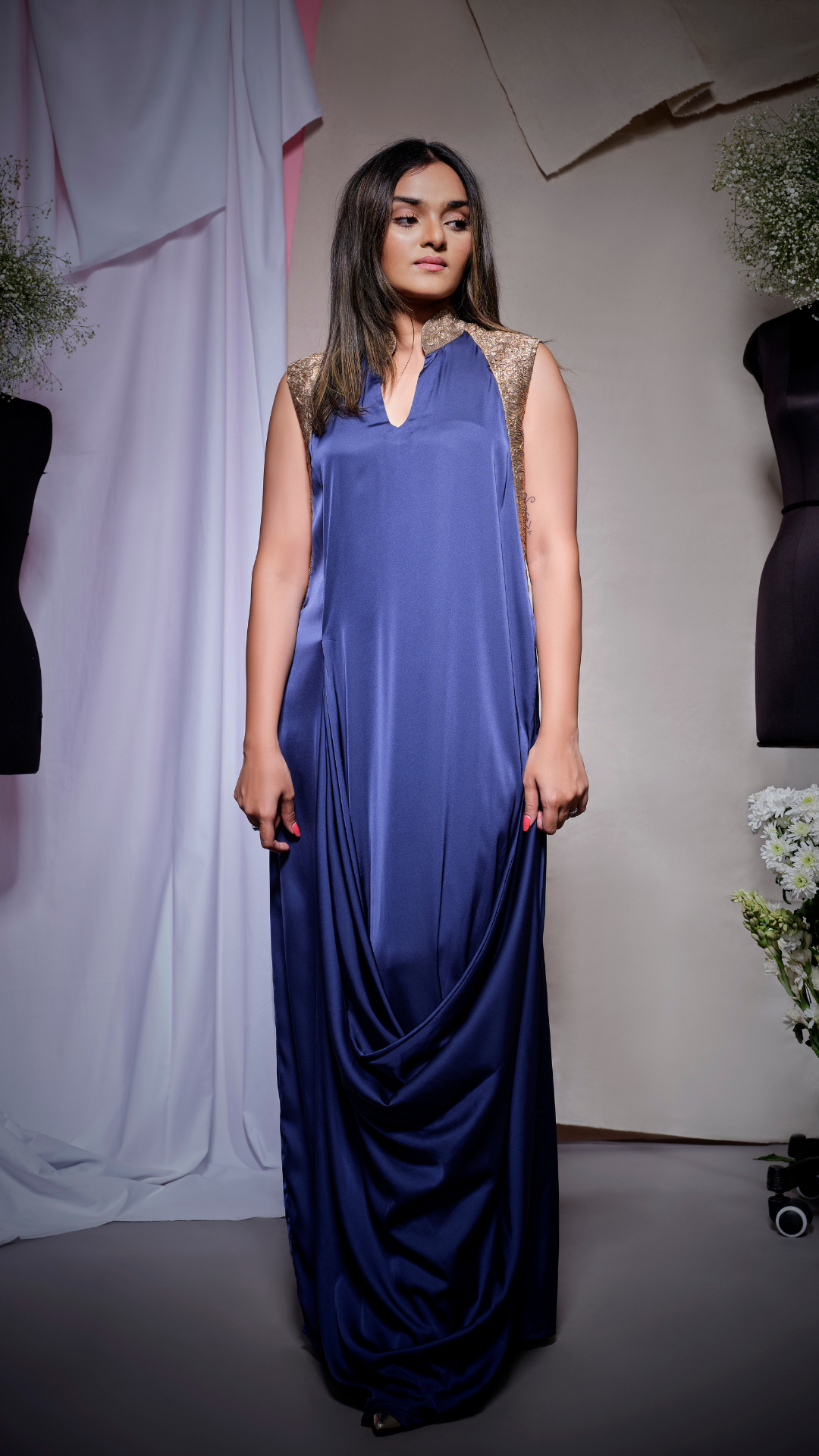 Gold foil arm round