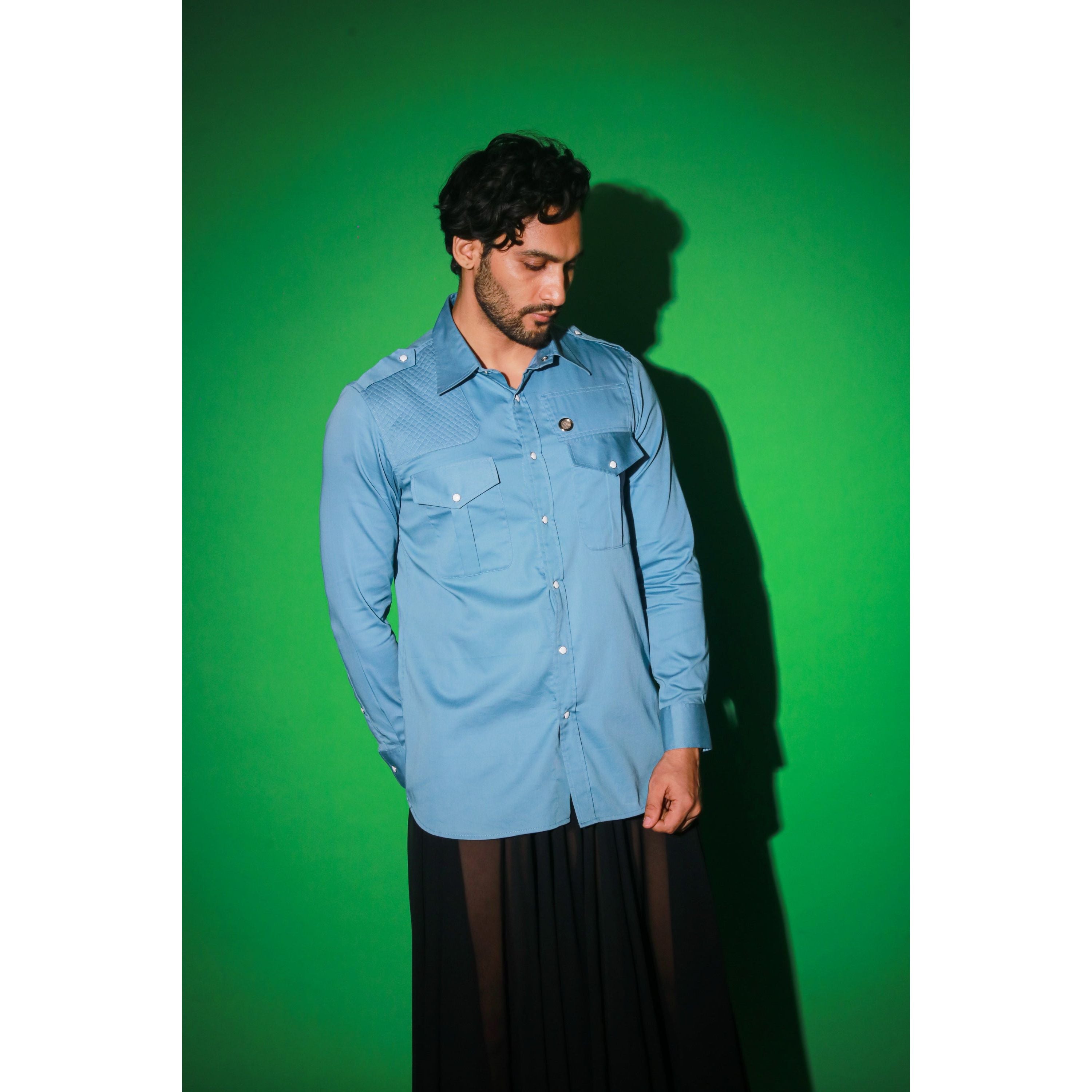 Light blue shirt with quilting feature