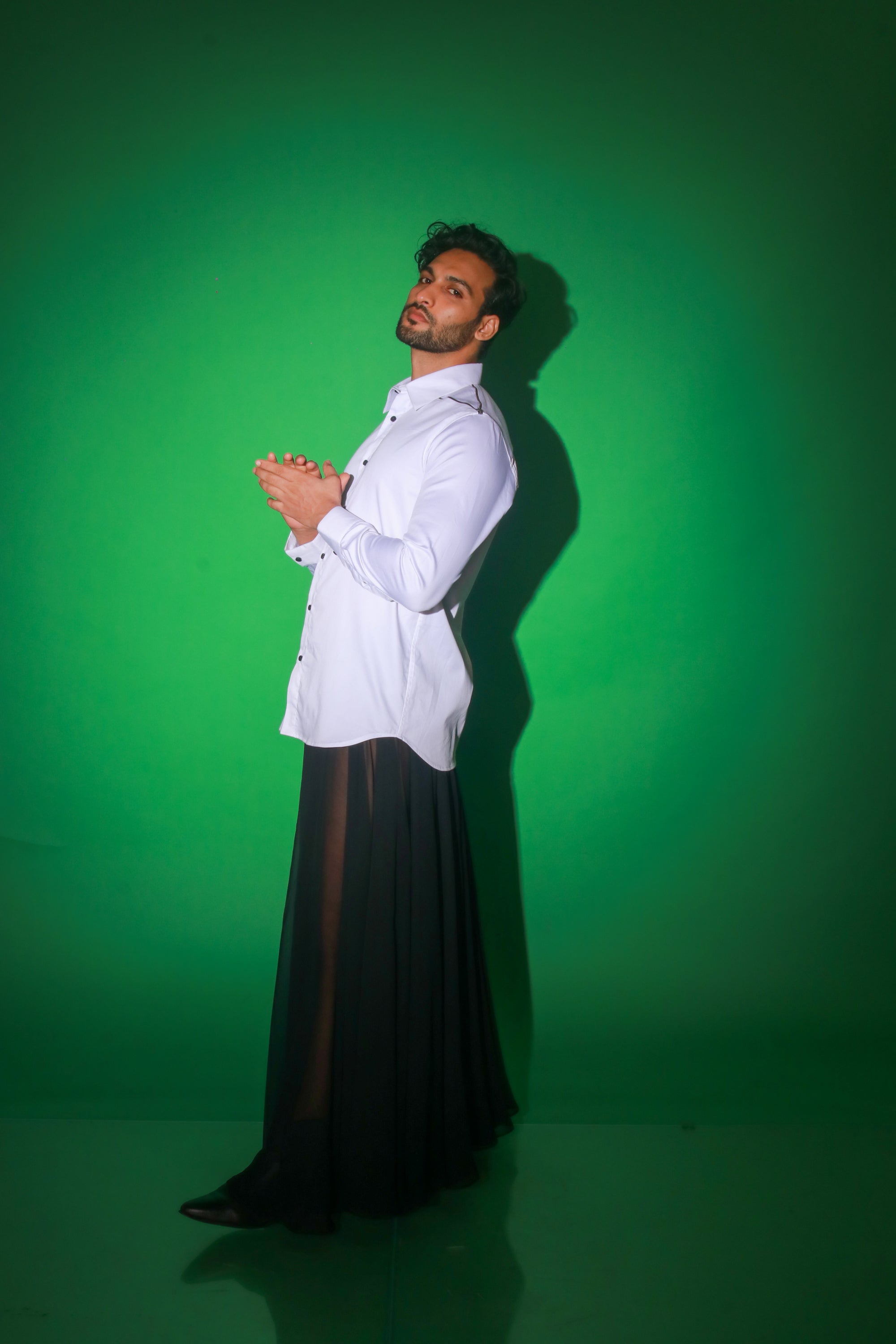 White shirt with zipper feature