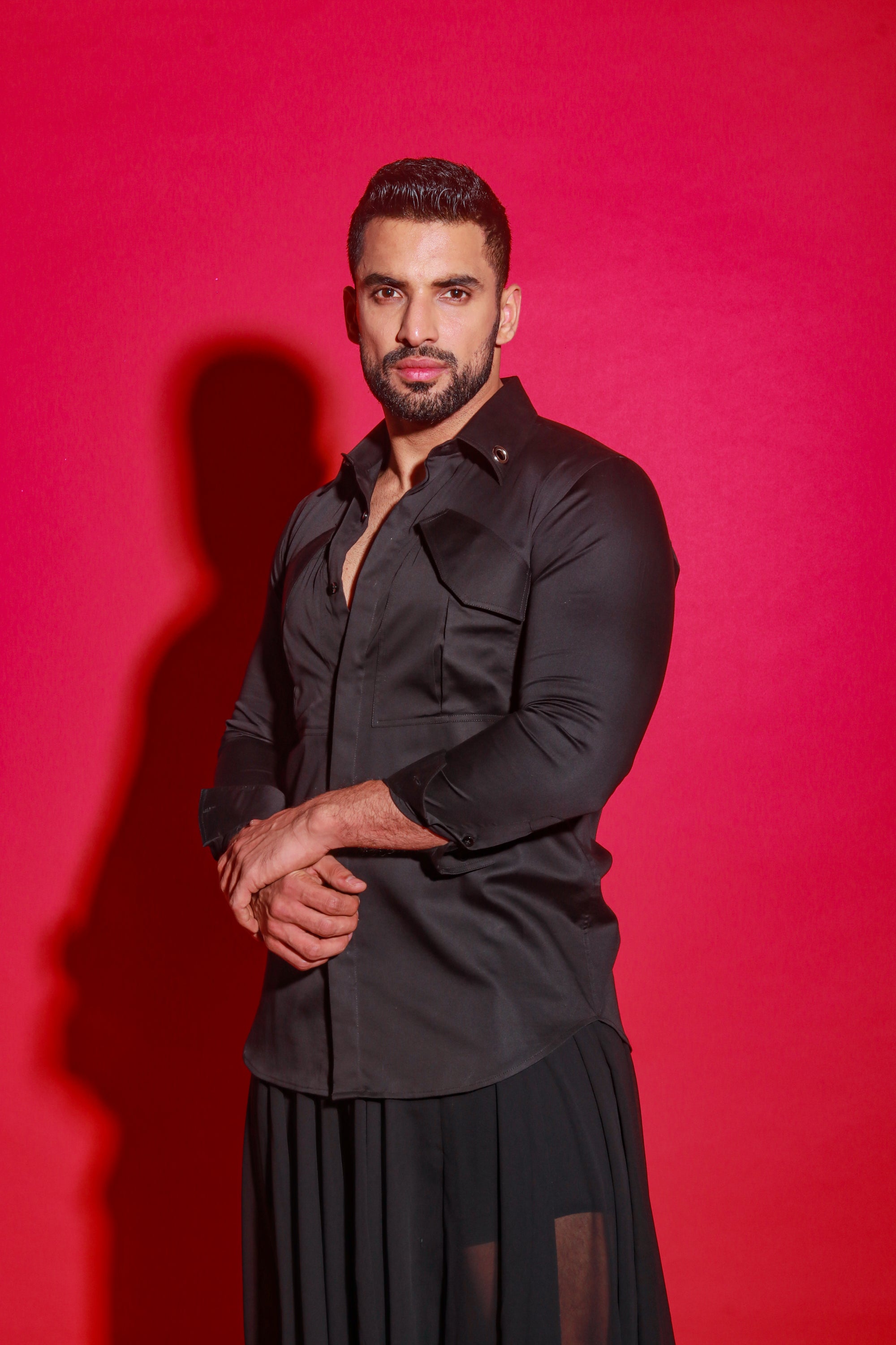 Black shirt with postman pocket