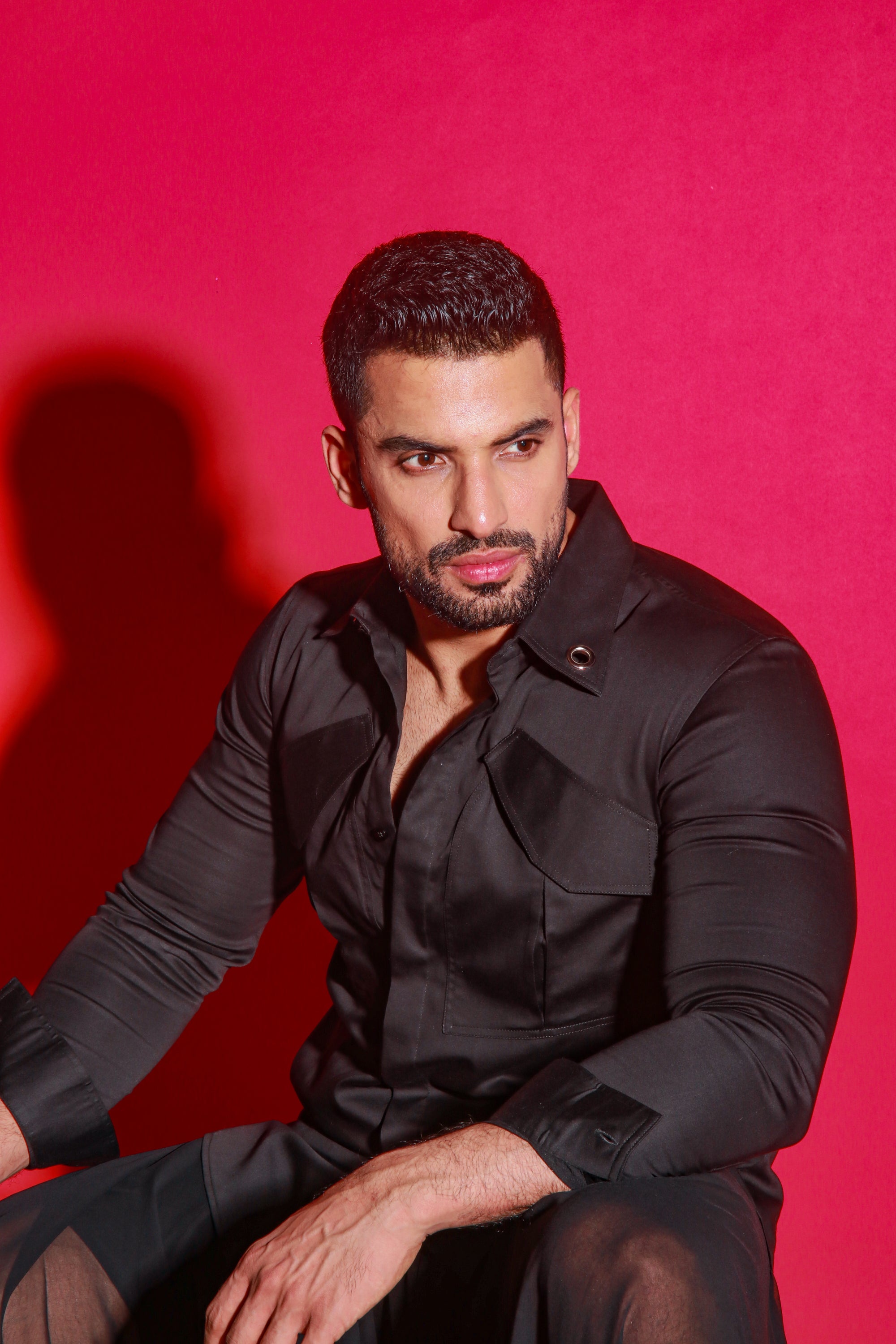 Black shirt with postman pocket