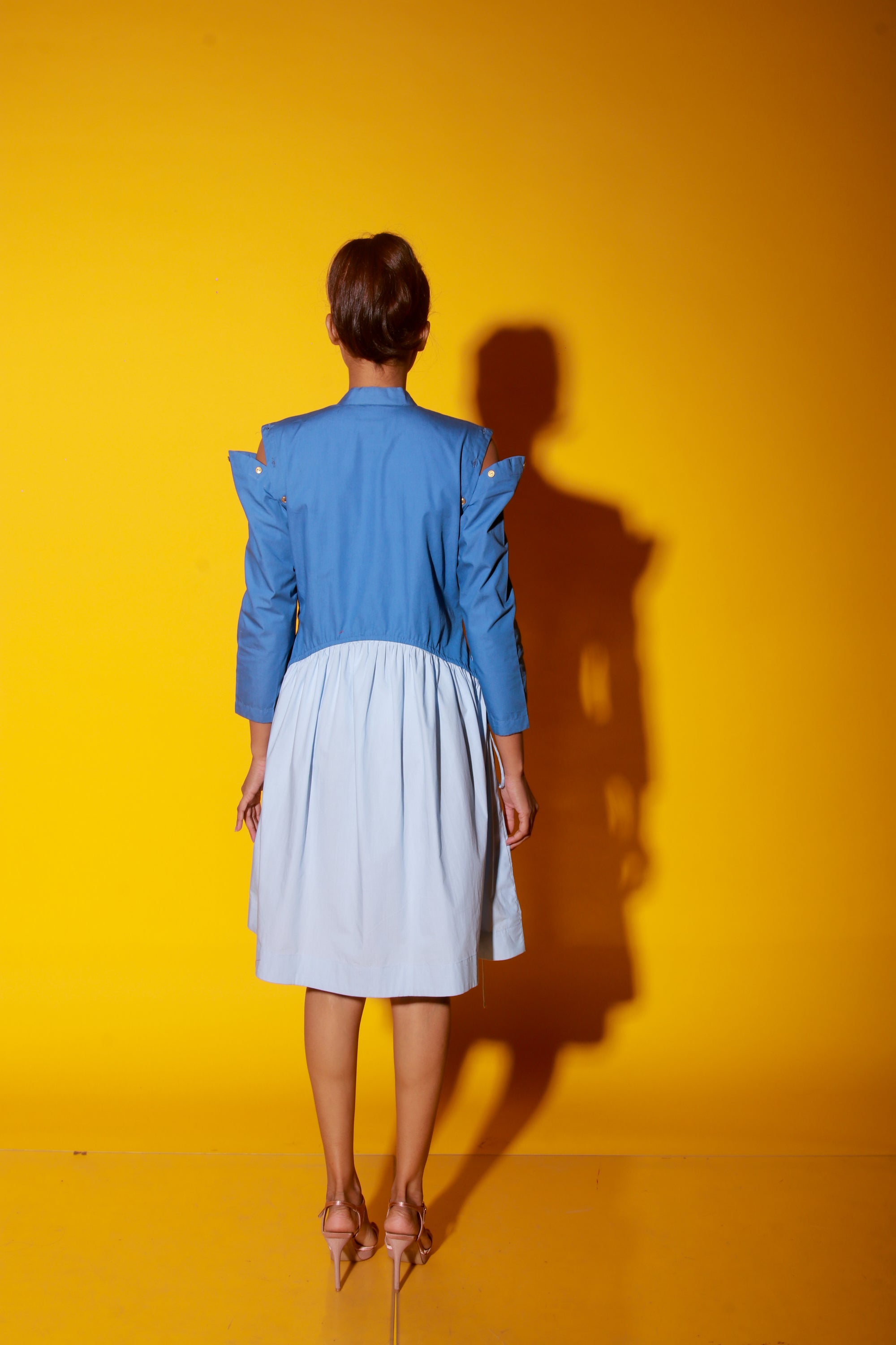 Dark & light blue dress features detachable sleeves and drawstring detailing below the waist.