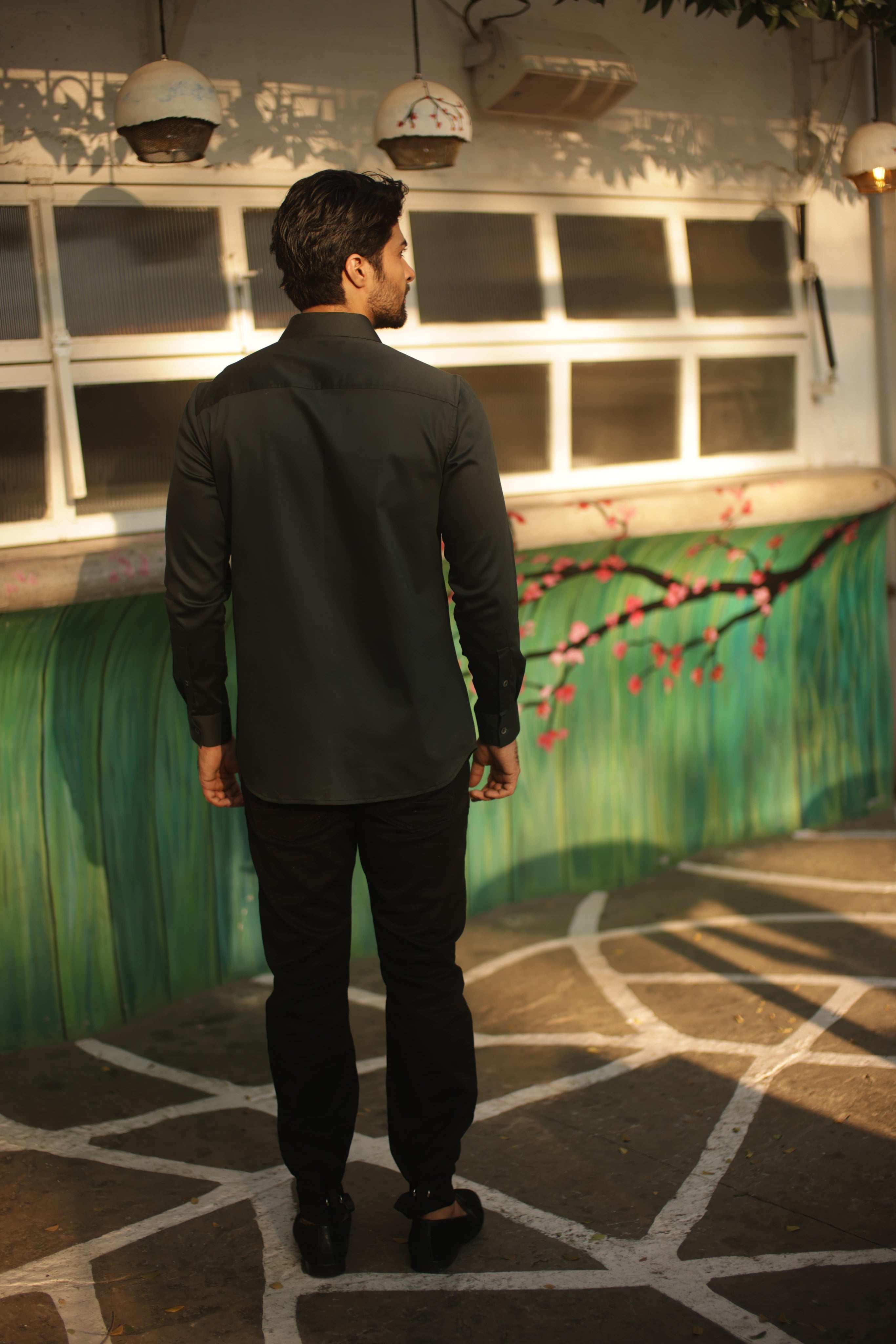 Military green shirt with quilted