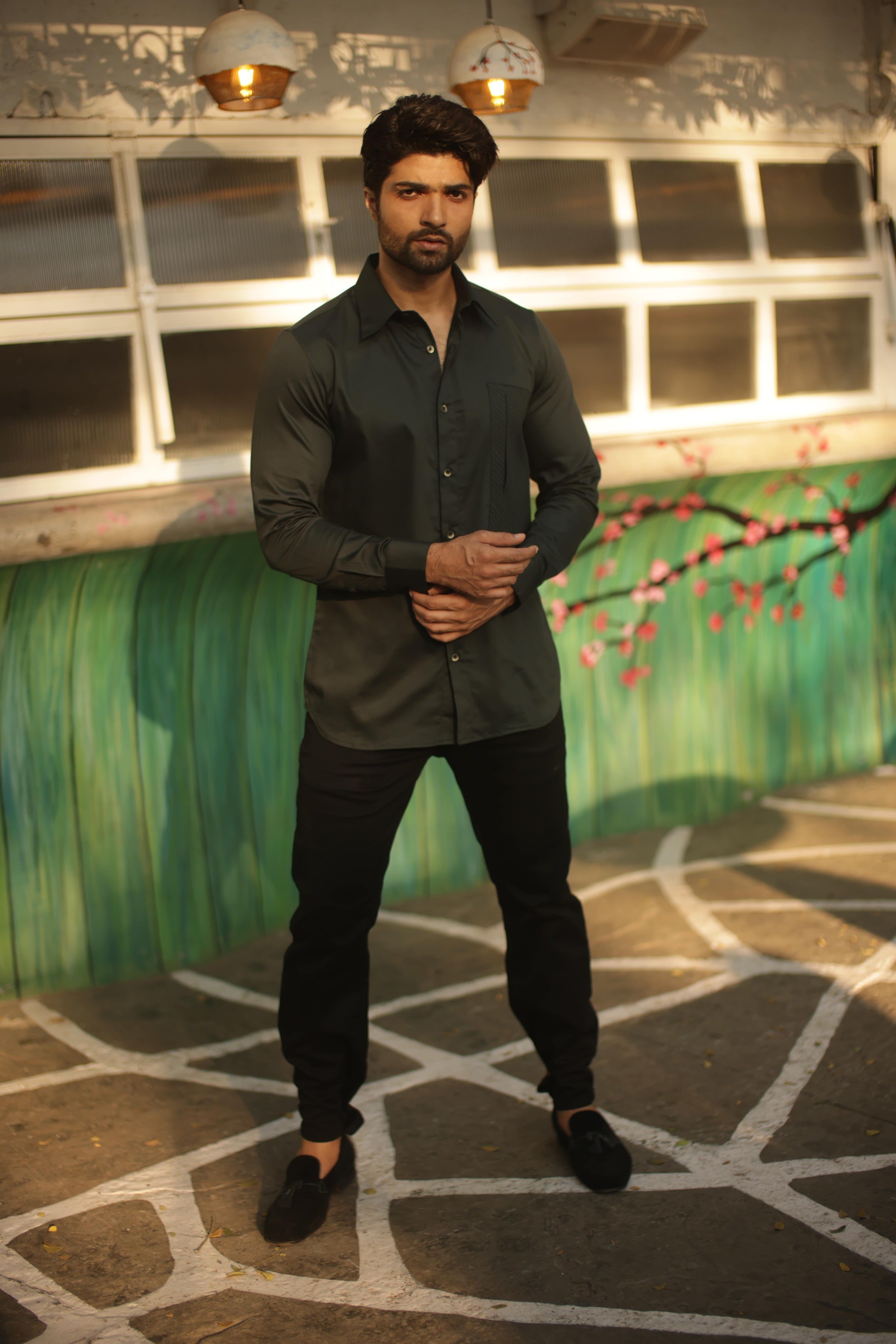 Military green shirt with quilted