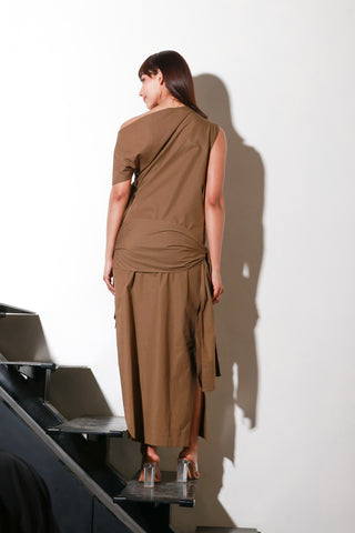 Brown long tie-up dress with eyelets and chains on one side.