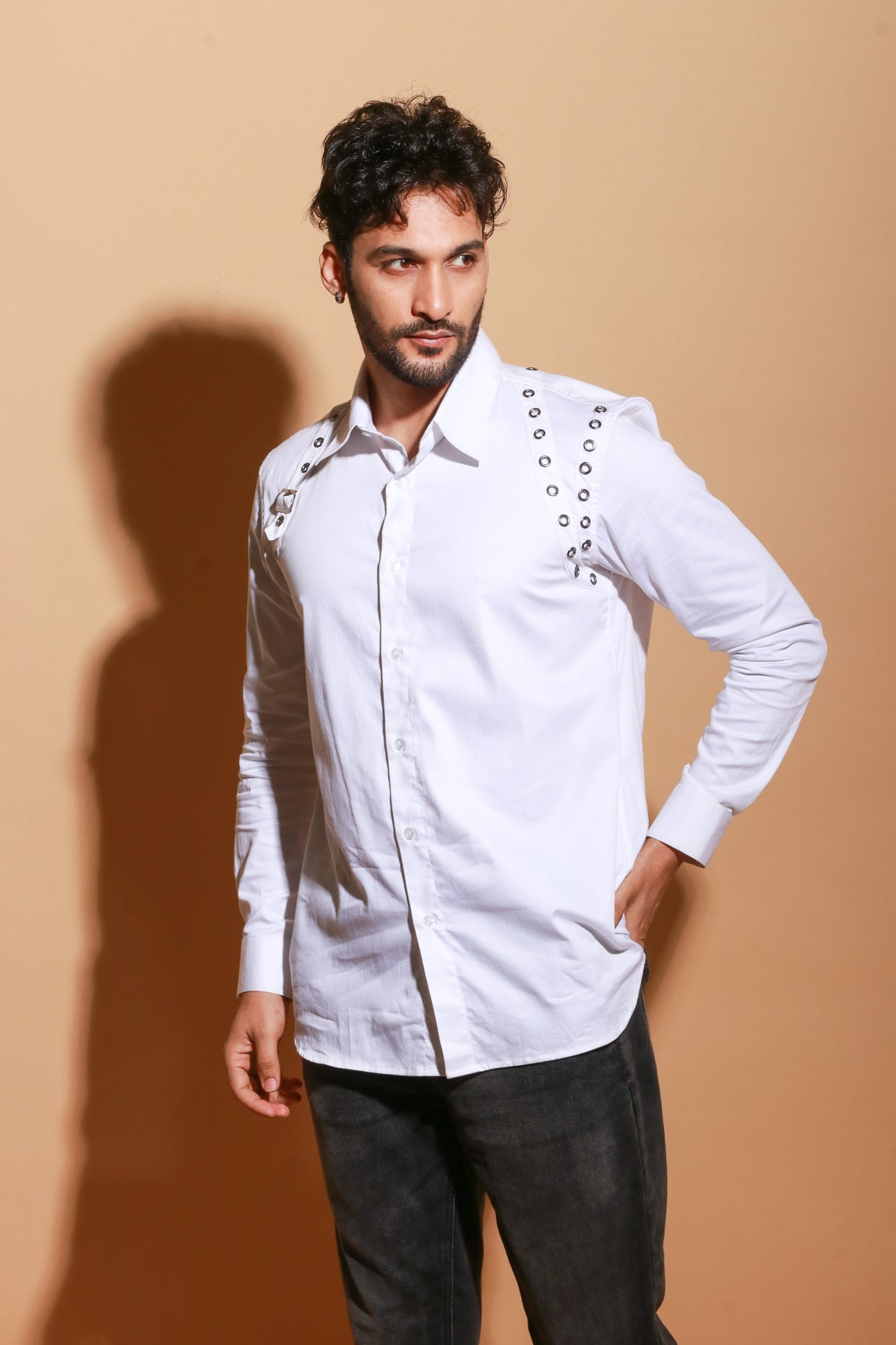Classic white full sleeve shirt with eyelets harness feature