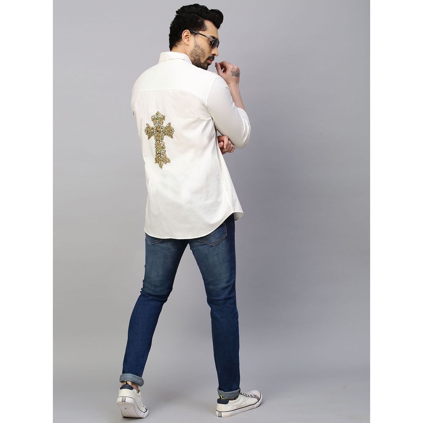 Embellished white shirt with zip