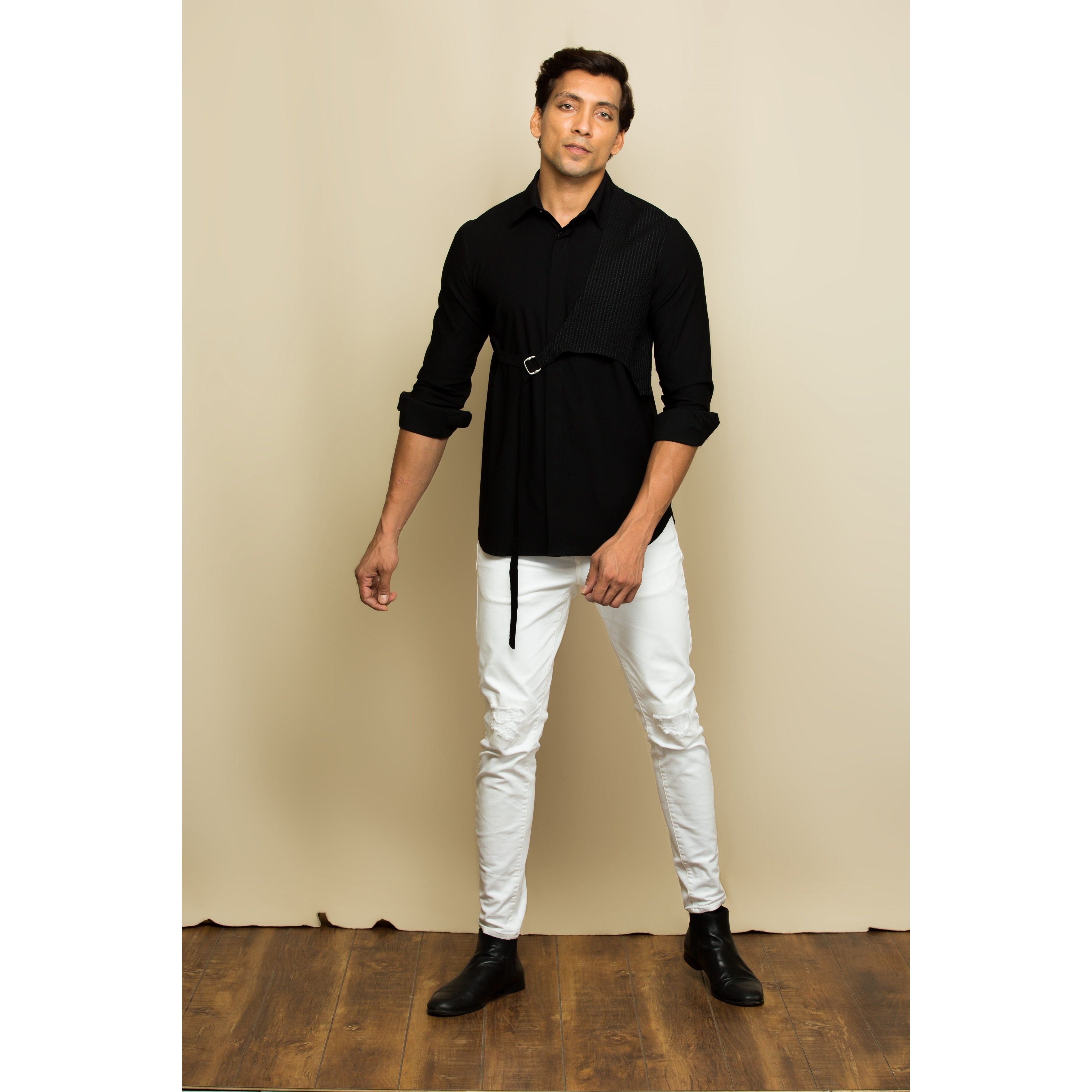 Harness buckle black shirt