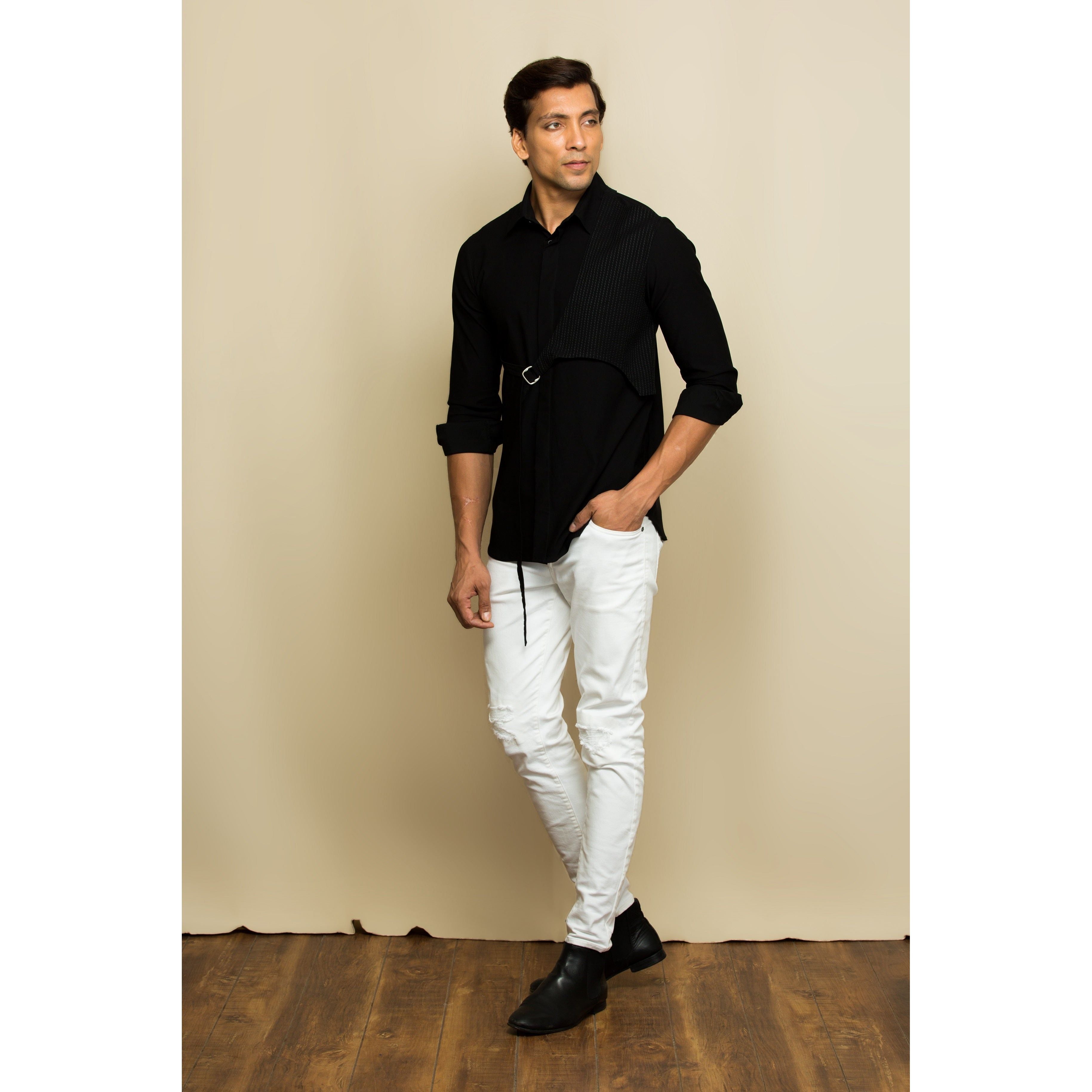 Harness buckle black shirt