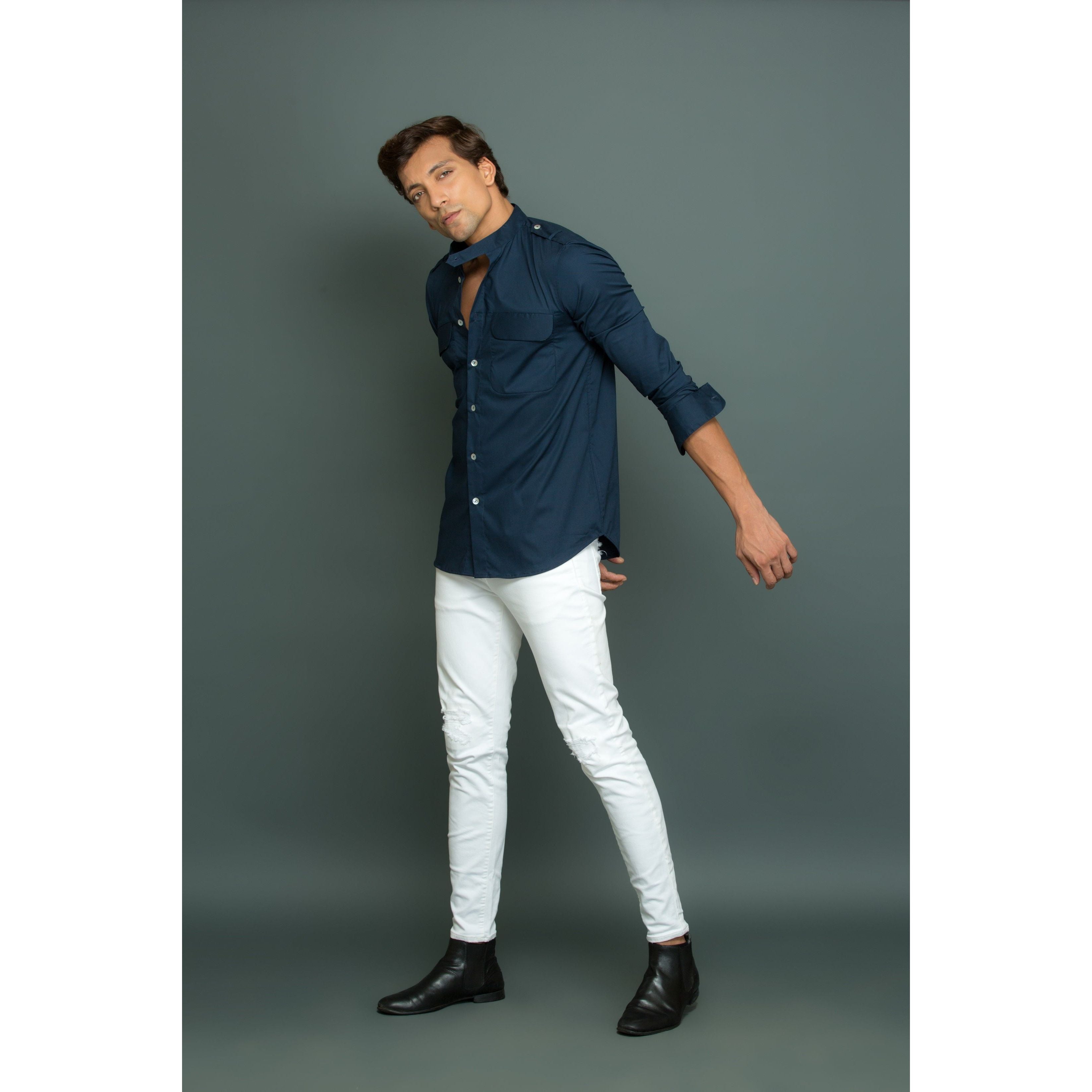 Double pocket flaps lapels and chinese collar