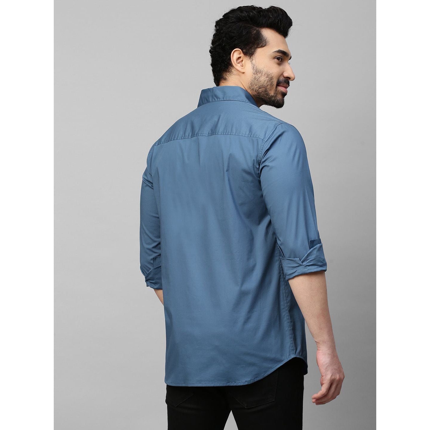 Curved placket shirt