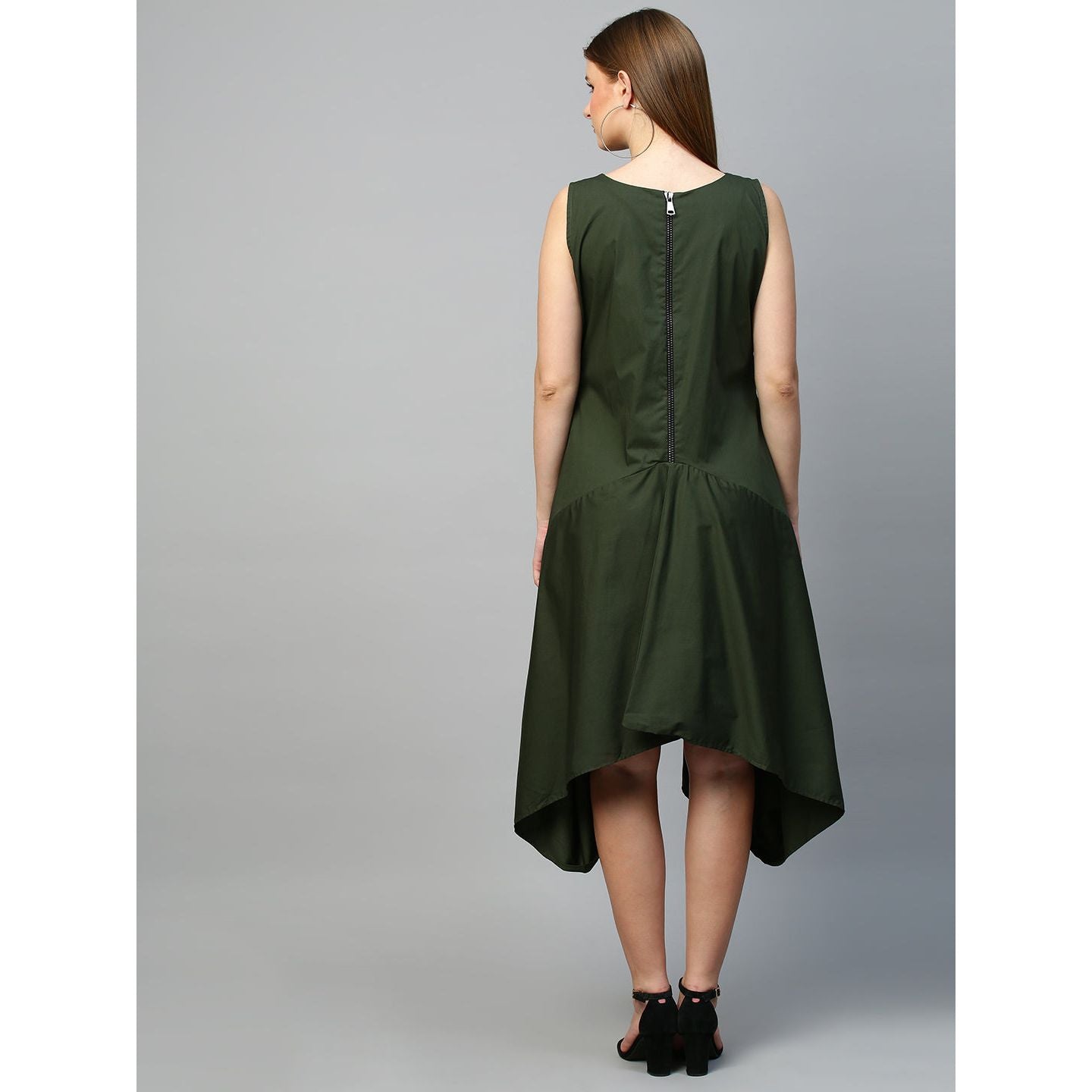 Sleeveless dress